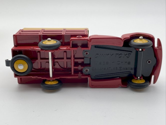 Studebaker Tapissière 1/43 Dinky Toys 25L