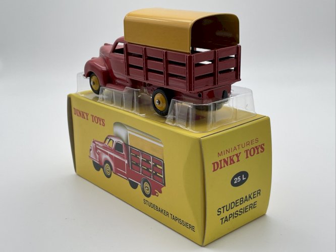 Studebaker Tapissière 1/43 Dinky Toys 25L
