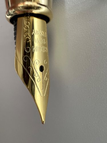 Stylo plume vintage Iridium Point Germany plaqué or style Montblanc