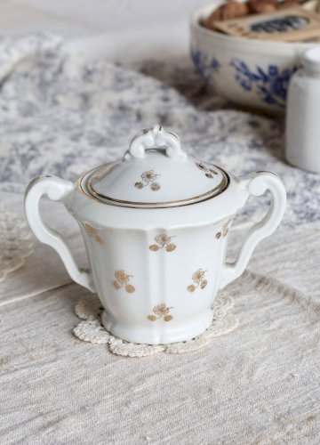 Sucrier ancien en porcelaine PFC France à double anses – Décor fleuri doré