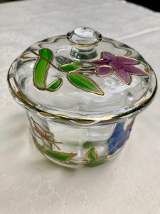 Candy jar in enamelled glass with floral decoration