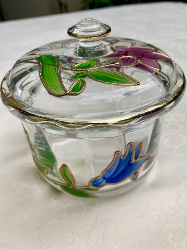 Sucrier bonbonnière en verre émaillé décor floral 