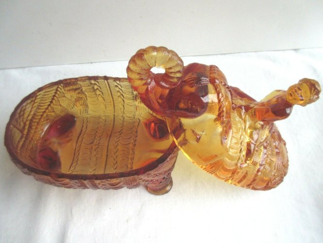 Sucrier, Bonbonnière verre ambre: Cornac sur son éléphant, signé Portieux