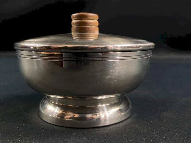 Sucrier en métal argenté design Art déco 1930