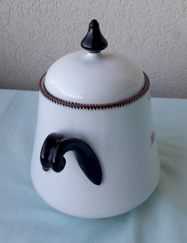 Sucrier en porcelaine