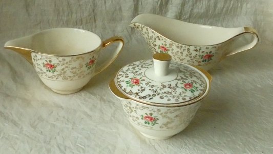 SUGAR BOWL GRAVY BOAT EARTHENWARE POT BY VILLEROY BOCH METTLACH FRANCE-SAAR*