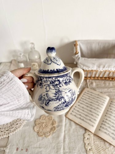Sucrier vintage porcelaine blanc bleu anses décor peint à la main romantique