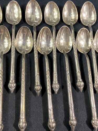 Suite de 12 petites cuillères en argent massif à bec d'oiseau Indochine Vietnam
