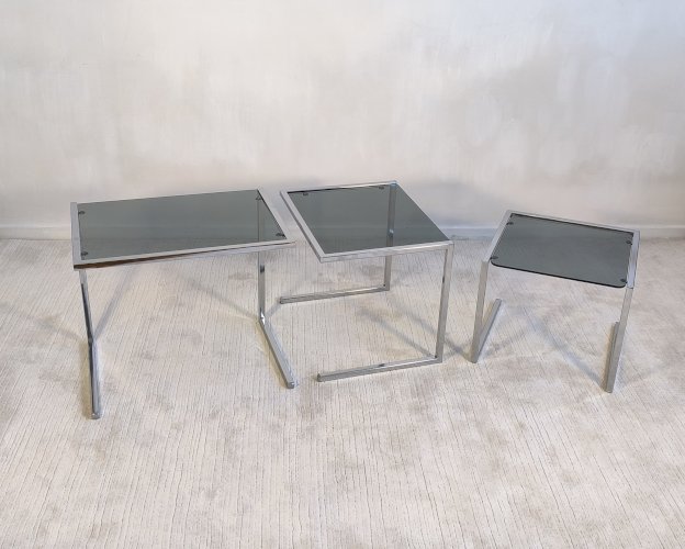 ?✨ Suite de 3 tables gigognes vintage chrome et verre fumé, style Roche Bobois / Guy Lefèvre – 1970’s ✨?