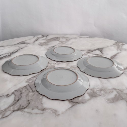 Suite de 4 assiettes en porcelaine Compagnie des Indes XVIIIe M4024