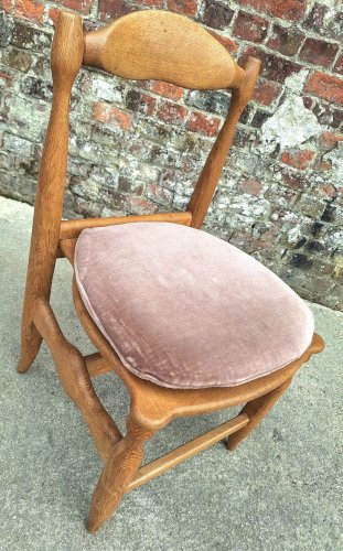 Suite de 4 chaises Guillerme et Chambron modèle Charlotte, sièges vintage