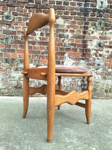 Suite de 4 chaises Guillerme et Chambron modèle Charlotte, sièges vintage