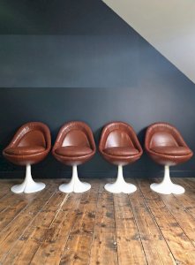 Suite de 4 fauteuils vintage Christian Adam modèle trèfle, meubles sièges design