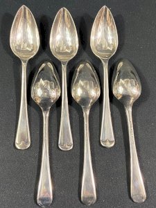 Suite de 6 cuillères à oursins coquillages & fruits de mer métal argenté anglais