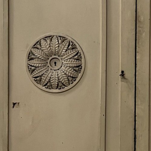 Suite de deux portes a panneaux moulurés XIX siècle