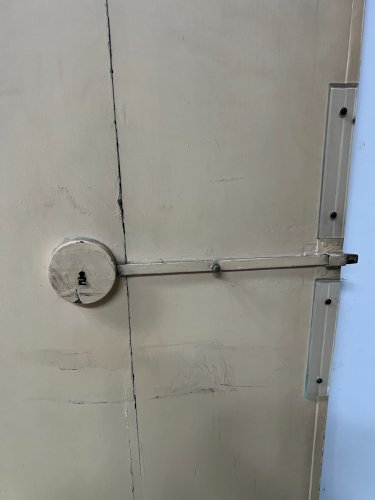 Suite de deux portes a panneaux moulurés XIX siècle