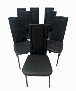 Suite de huit chaises design en cuir noir XX siècle