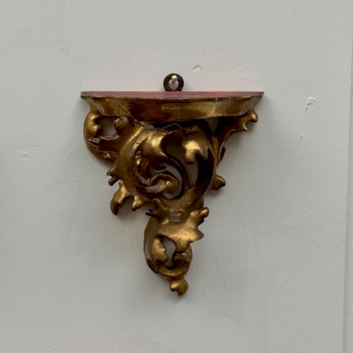 Suite de trois consoles en bois doré de type Rocaille fin XIXe M3928