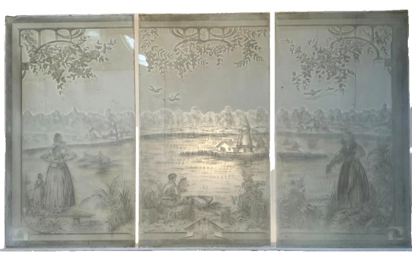 Suite de trois panneaux en verre gravé XX siècle