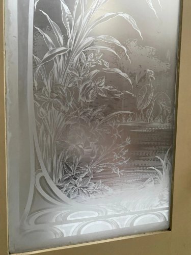 Suite de trois portes de séparation Art nouveau en bois et verre gravé XX siècle