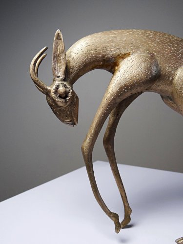 Sujet Africain bronze à la cire perdue Antilope ou Gazelle stylisé originale