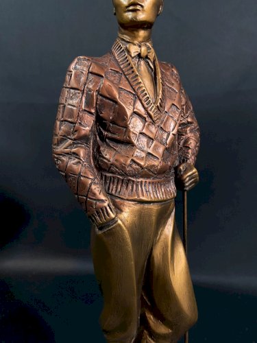 Sujet au golfeur de style 1920-1930 signé A. Danel Austin Production 1989