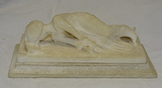 -SUJET GISANT ALBATRE SAINTE CECILE XIXe d'après STEFANO MADERNO COLLECTION    D