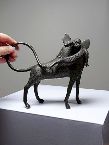 Sujet, lion, hyène, bête en Bronze du Bénin Dahomey Cotonou vintage/ancien