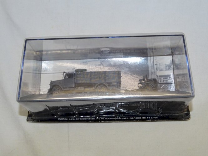 -SUJET MINIATURE CAMION OPEL BLITZ 3.6.36 S ( kfz-305) REGIMENT USSR 1941  D