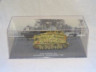 -SUJET MINIATURE CHAR STUG IV ( Sd.Kfz.167 ) Bde 912 KURLAND USSR 1944   D