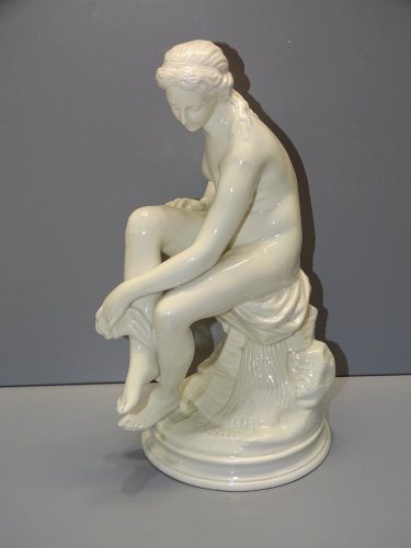 -SUJET PORCELAINE CAPODIMONTE BAIGNEUSE D'APRES FALCONET JUS de GRENIER    D