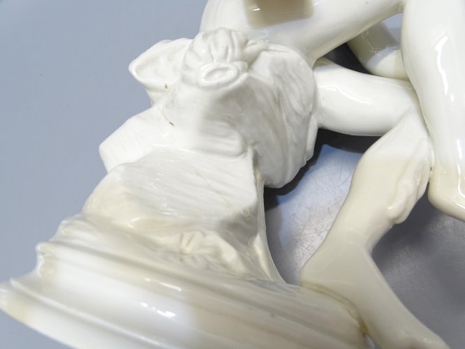 -SUJET PORCELAINE CAPODIMONTE BAIGNEUSE D'APRES FALCONET JUS de GRENIER    D