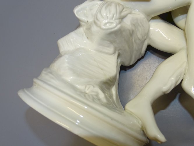 -SUJET PORCELAINE CAPODIMONTE BAIGNEUSE D'APRES FALCONET JUS de GRENIER    D