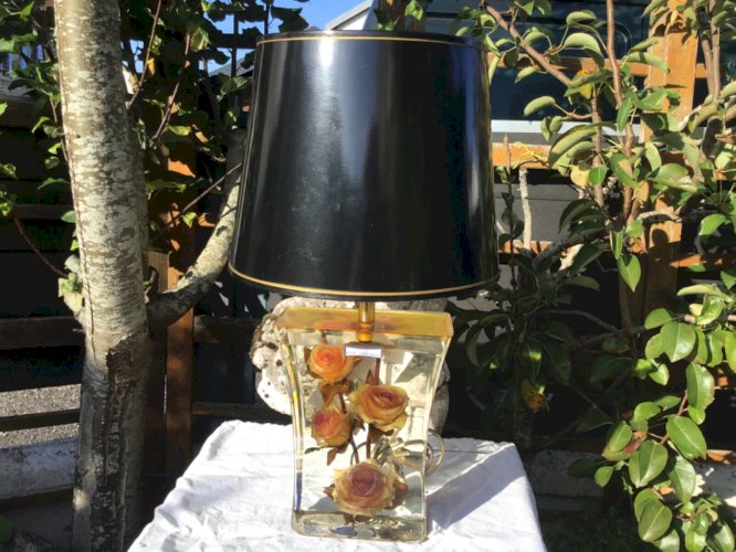Superb lampe roses naturelles en inclusion DE STALL vintage 80/90 abat-jour chic