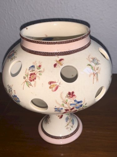 superbe ancien pot à crocus en faïence de Longchamp ou Sarreguemines ?