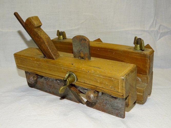 -SUPERBE ANCIEN RABOT BOIS A CHANFREINER OUTIL ANCIEN COLLECTION OUTIL ANCIEN  D