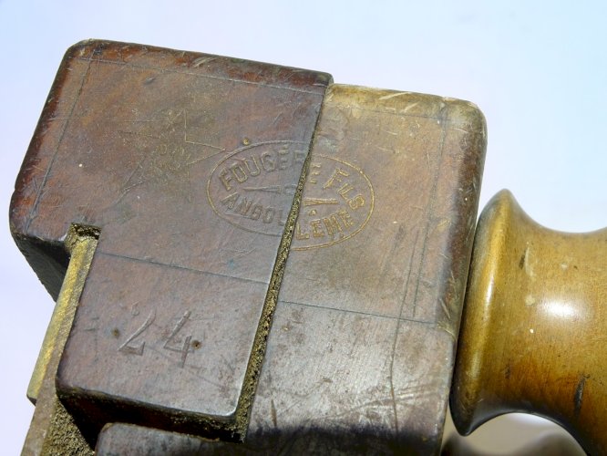 -SUPERBE ANCIEN RABOT BOUVET A RAINURER FOUGERE & FILS ANGOULEME OUTIL ANCIEN  D