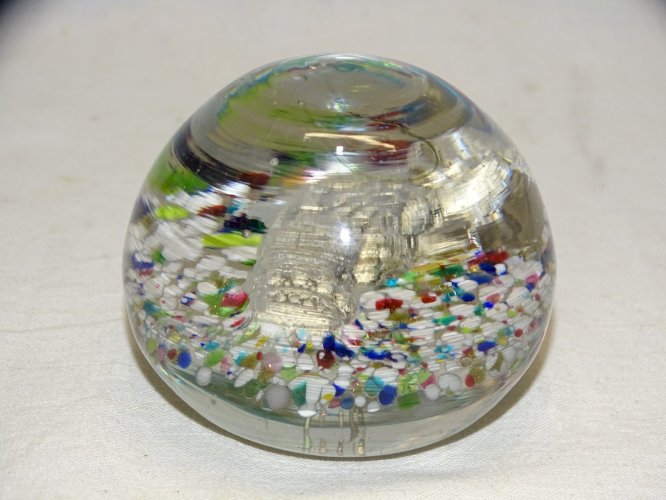 -SUPERBE ANCIENNE BOULE SULFURE PRESSE PAPIER MAINS ENTENTE CORDIALE vitrine   D