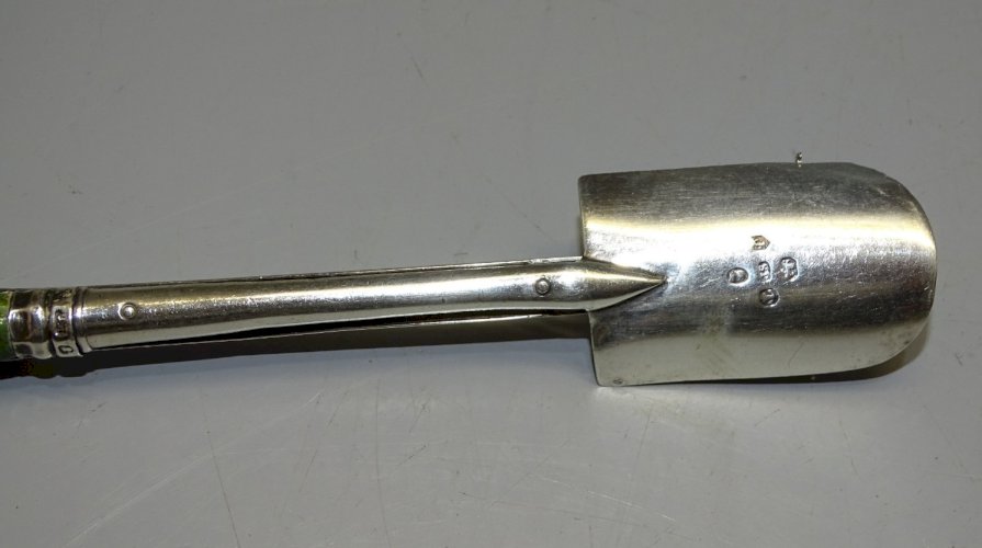 -SUPERBE ANCIENNE CUILLERE A FROMAGE ARGENT ANGLAIS 5 Poinçons  COLLECTION   D