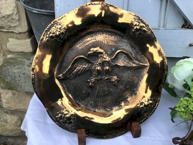 Superbe ASSIETTE EN BRONZE  AIGLE IMPÉRIAL 2,9 kgs