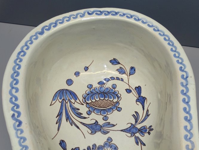 -SUPERBE BASSIN CERAMIQUE XVIIIe à motifs bleus marqué 2.P. COLLECTION DECO  D