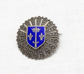- BEAUTIFUL SILVER METAL BROOCH ENAMEL BLUE ENAMEL JEANNE D'ARC ORLEANS