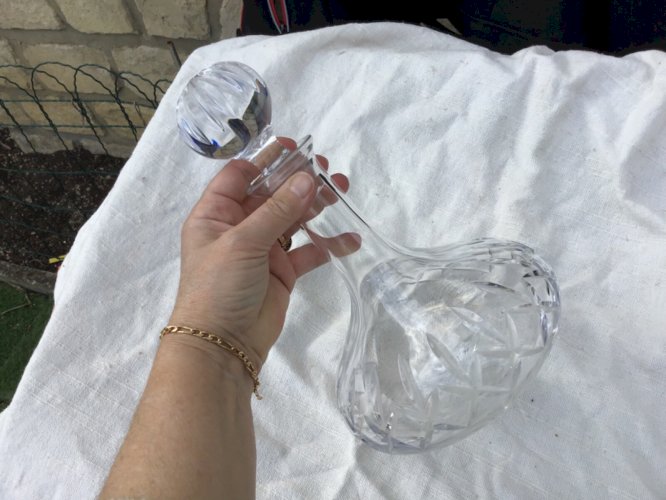 SUPERBE CARAFE À DÉCANTER MASSIVE CRISTAL TAILLÉ MAIN 1,7 KG estampill ATLANTIS