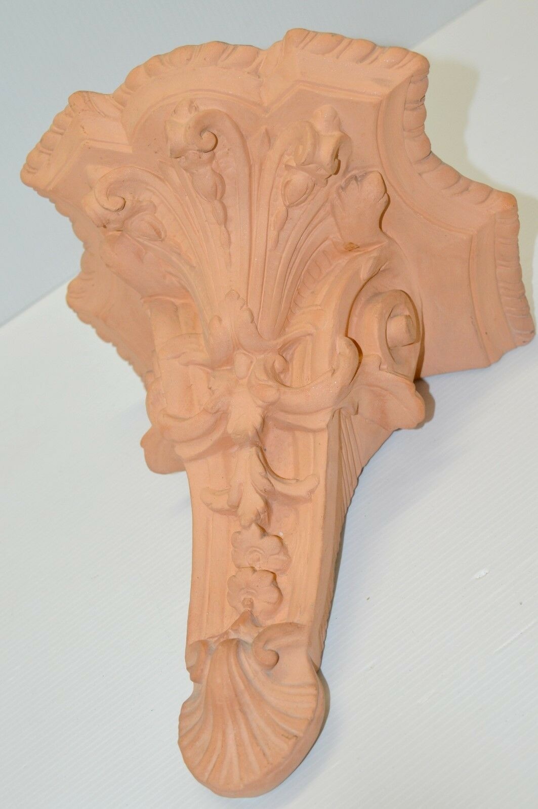 Console d'Applique XVIII ème En Bois Sculpté Doré, Louis XV - Le Grenier d 'Augustine Console d'Applique XVIII ème En Bois Sculpté Doré, Louis XV - Le Grenier d 'Augustine