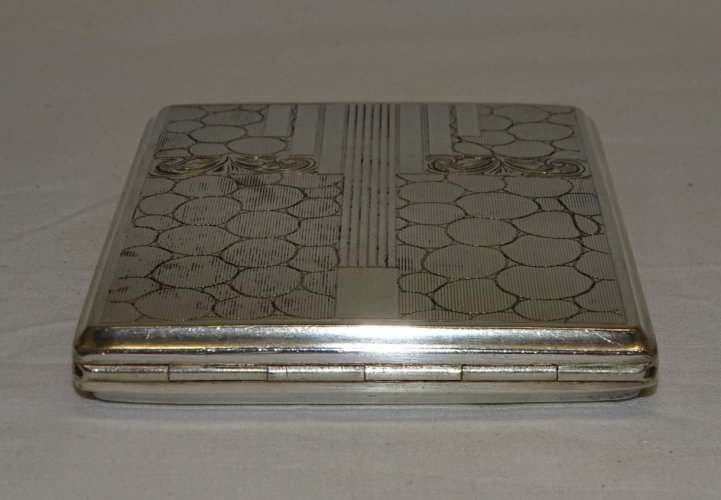 -SUPERBE ETUI A CIGARETTES ART DECO en ARGENT COLLECTION VITRINE 141 g    D