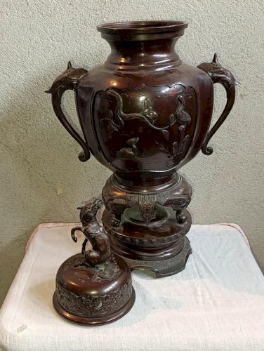 superbe grand brule parfum ancien en bronze asiatique (japonais?) en bon etat