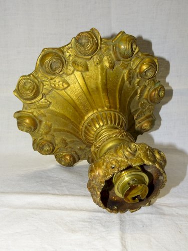 -SUPERBE GRAND PLAFONNIER en BRONZE à décor de ROSES  gravé YG à l'intérieur   D