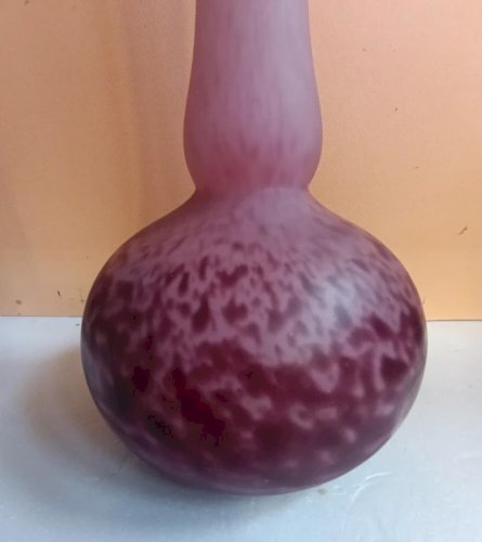 superbe grand vase berluze (52cm) rose mouchete attribué à André Delatte  en bon etat