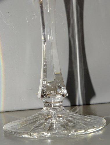 - SUPERBE GRAND VERRE A VIN CRISTAL BI COLORE ROUGE & INCOLORE COLLECTION    D