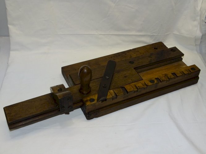 -SUPERBE GREFFOIR EN BOIS ANCIEN Gravé BIBARD à JARNAC COLLECTION OUTIL ANCIEN D